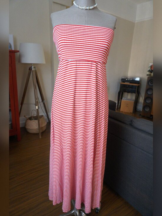 GAP Dresses & Skirts - ❤️ Gap Red White Striped Strapless Tube Maxi Dress - Size S 🤍☀️